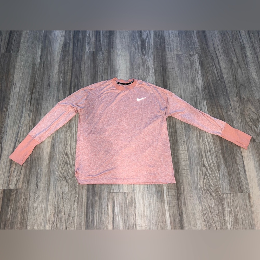 Nike Woman’s dri fit long sleeve